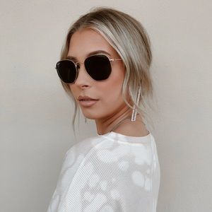 Meet your Poshers, Ashton & Carrington